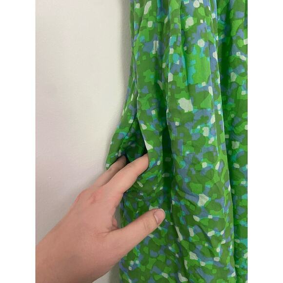 Elegant Green Patterned Mini Dress - Picture 8 of 16